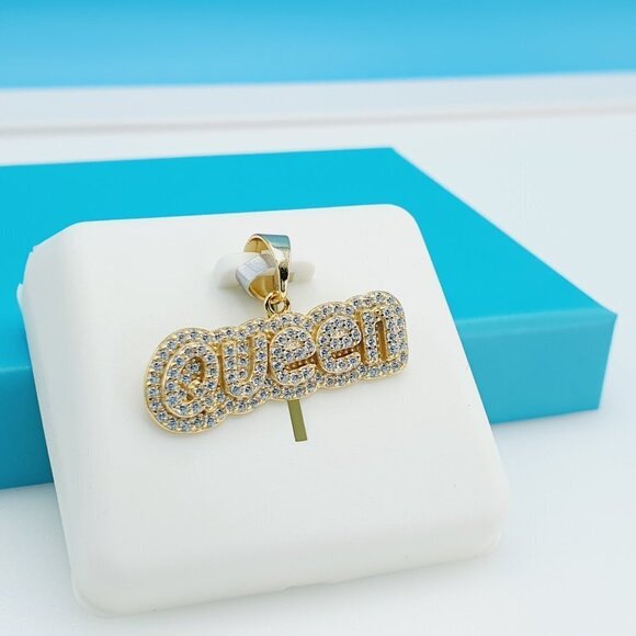 "14K Gold Plated 925 Silver Queen CZ Beautiful Pendant for Women, 1USPAR… - Picture 2 of 11